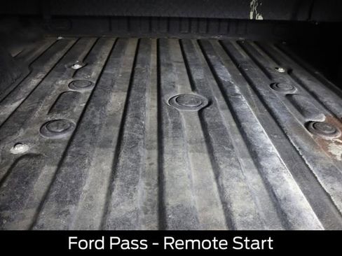 Used 2022 Ford F250 Lariat w/ Black Appearance Package image 14