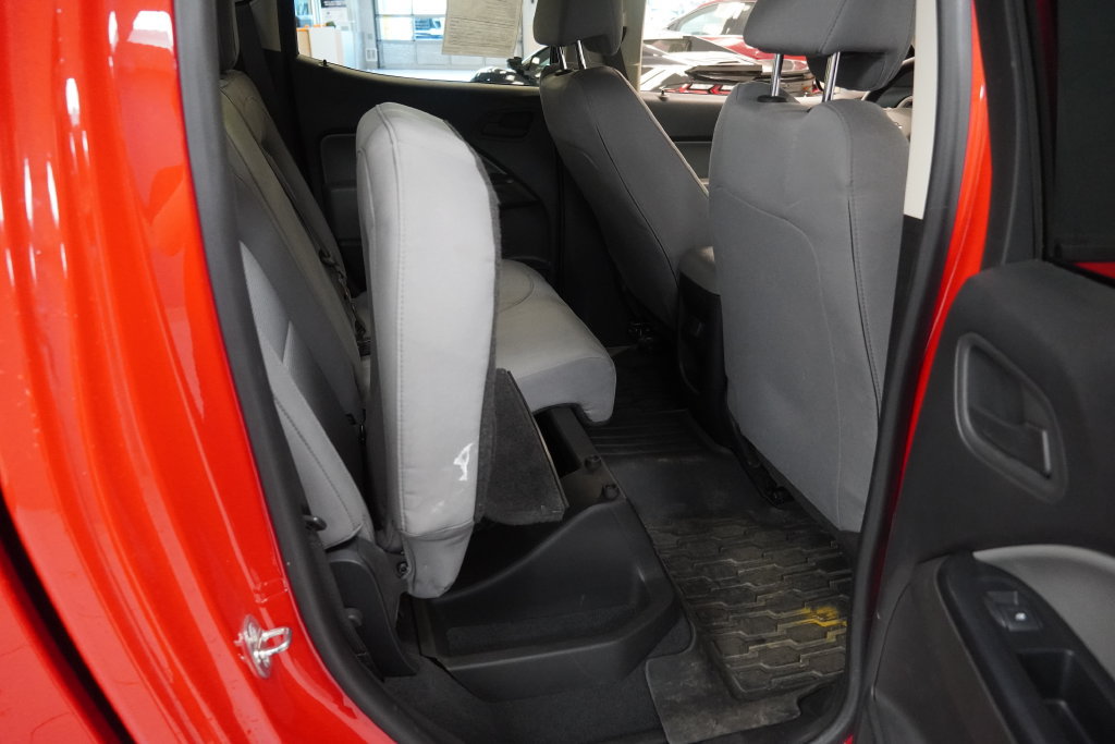 Used 2019 Chevrolet Colorado W/T w/ Custom Special Edition AWD/4WD image 20