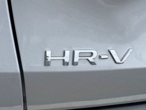 Used 2025 Honda HR-V LX image 27