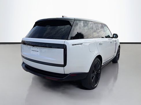 New 2025 Land Rover Range Rover SE image 41