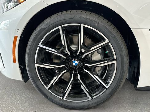 New 2026 BMW i4 xDrive40i w/ M Sport Package AWD/4WD image 32