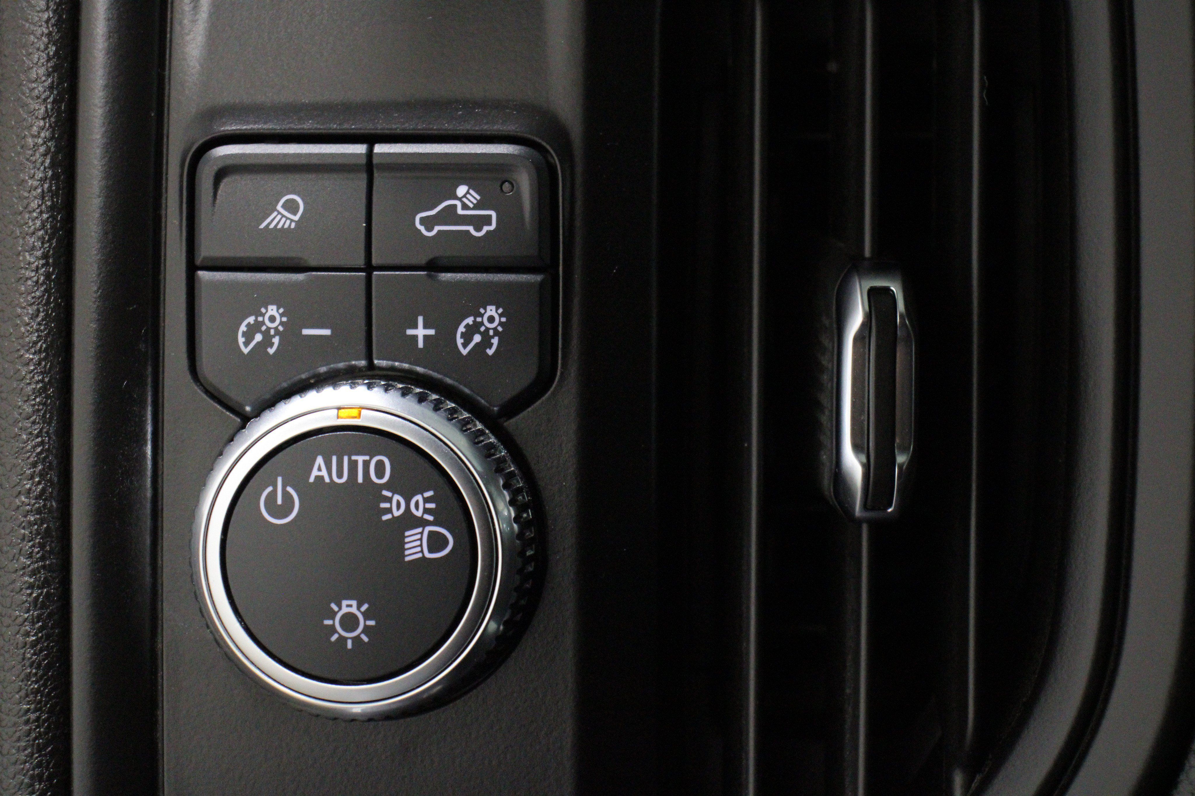 Used 2024 GMC Sierra 2500 Pro w/ Convenience Package RWD image 10