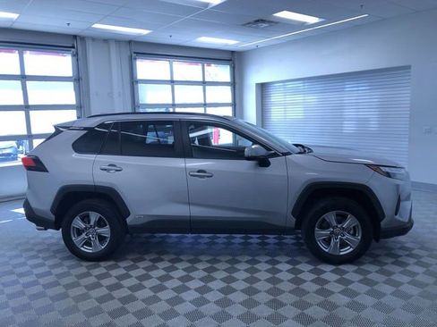 Used 2025 Toyota RAV4 XLE image 35