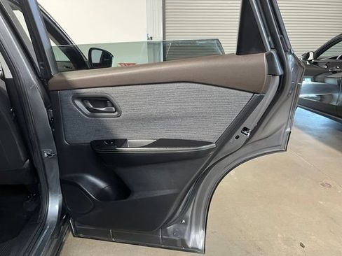 Used 2021 Nissan Rogue S FWD image 16