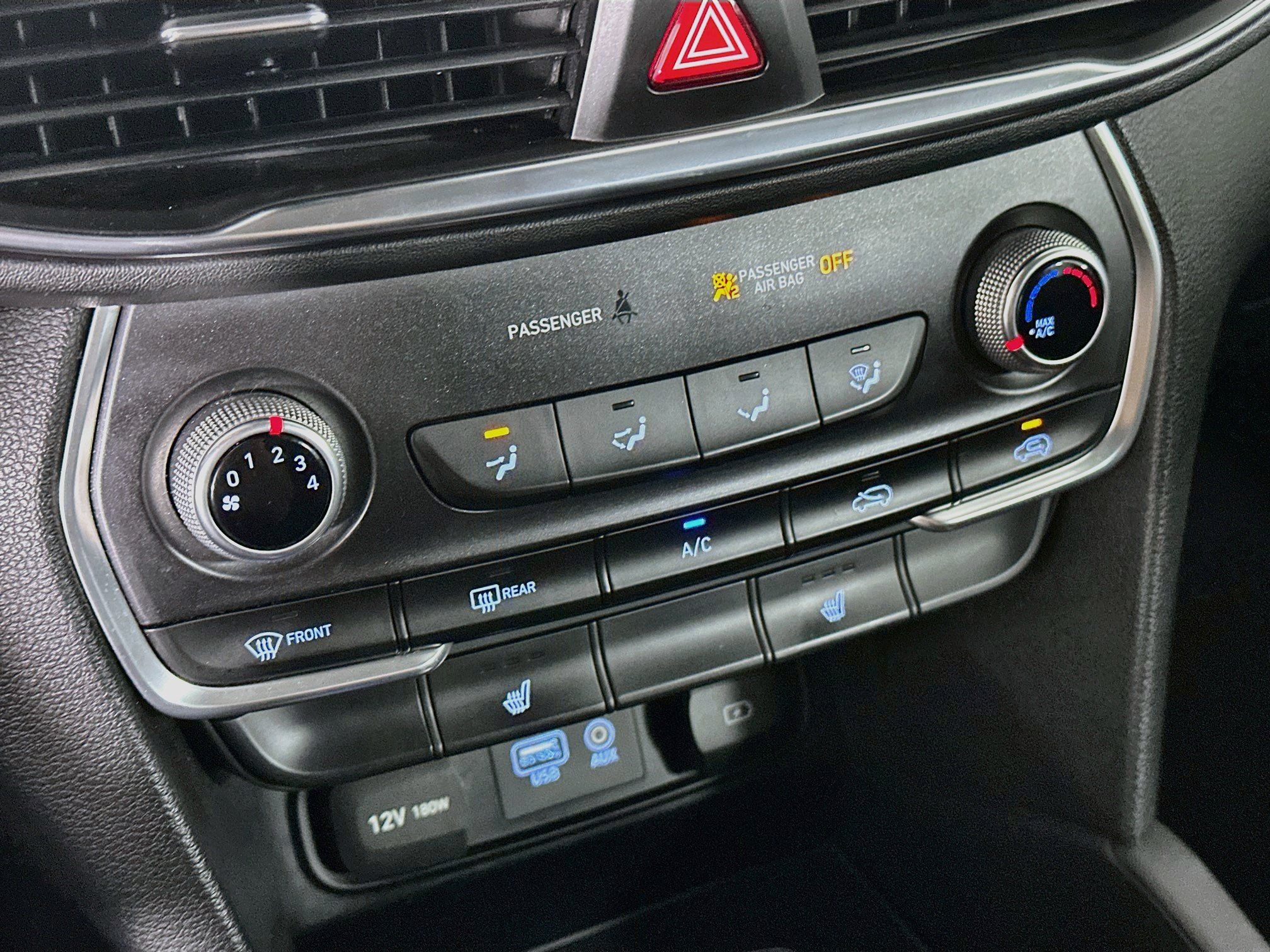 Used 2019 Hyundai Santa Fe SEL FWD image 23