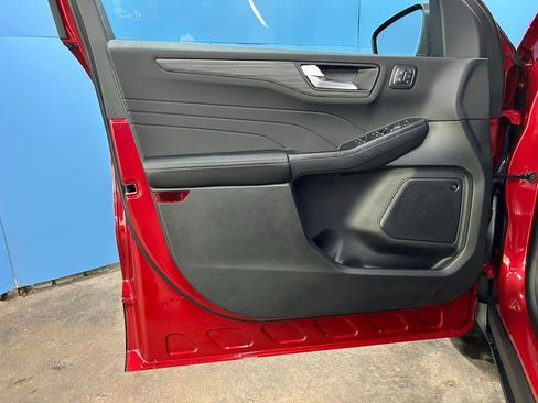 New 2026 Ford Escape Platinum w/ Premium Technology Package image 32