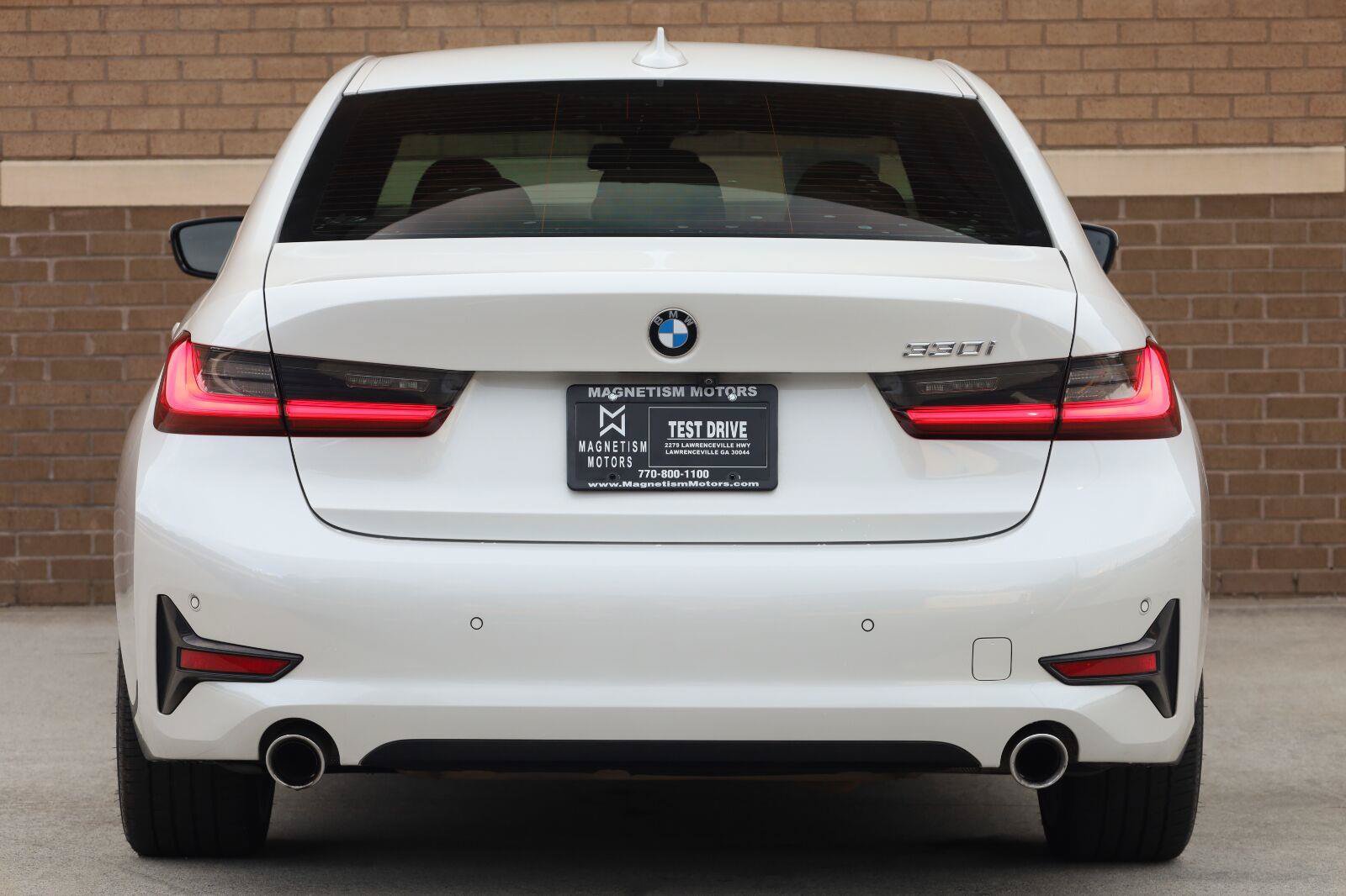 Used 2021 BMW 330i Sedan w/ Premium Package RWD image 10