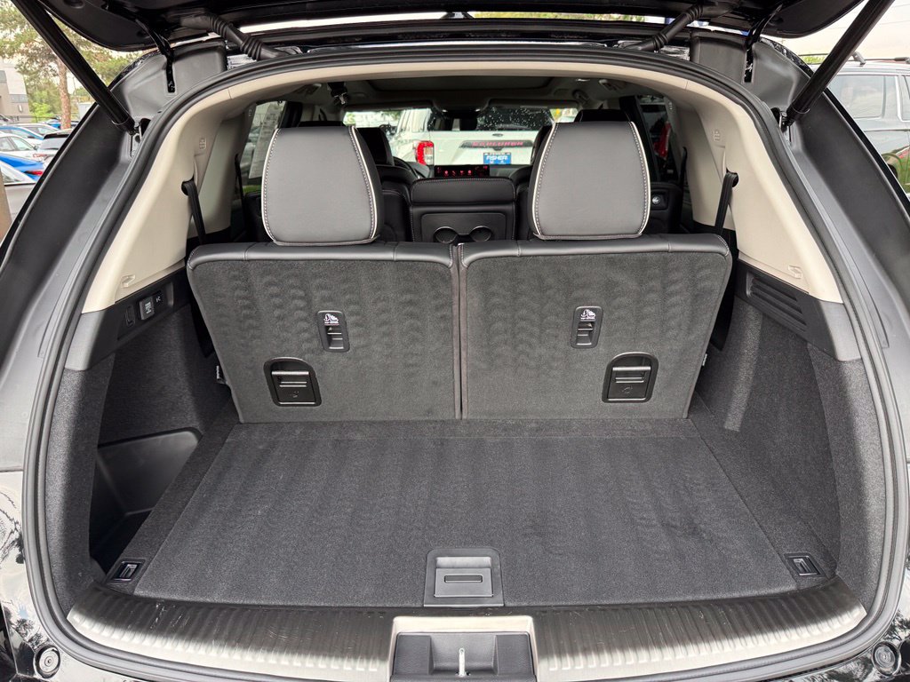 Certified 2026 Acura MDX w/ Advance Package AWD/4WD image 19