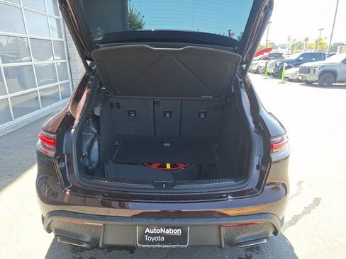Used 2023 Porsche Macan AWD/4WD image 6