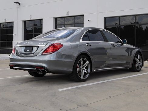 Used 2015 Mercedes-Benz S 63 AMG 4MATIC Sedan w/ Executive Rear Seat Package image 11
