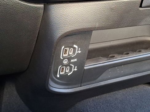 Used 2024 RAM 2500 Big Horn w/ Bed Utility Group image 23