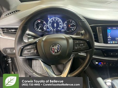 Used 2024 Buick Enclave Premium image 22