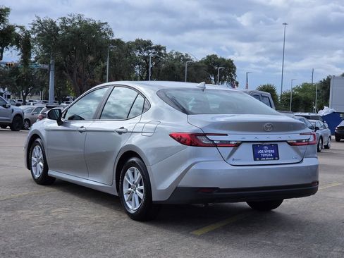 Used 2026 Toyota Camry LE FWD image 7