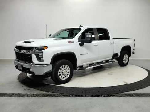 Used 2023 Chevrolet Silverado 2500 LT w/ Convenience Package AWD/4WD image 4