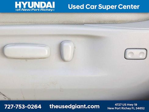 Used 2009 Toyota Venza FWD image 22