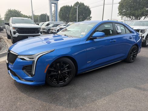 Used 2025 Cadillac CT4 V w/ Technology Package RWD image 5