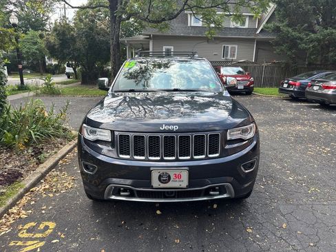 Used 2015 Jeep Grand Cherokee Overland w/ Advanced Technology Group AWD/4WD image 8
