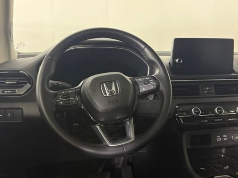 Used 2025 Honda Pilot Touring image 43