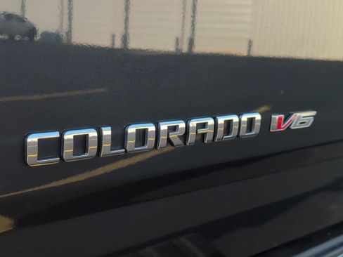 Used 2017 Chevrolet Colorado ZR2 AWD/4WD image 6