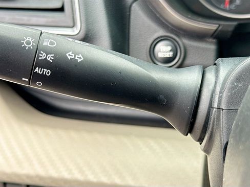 Used 2020 Subaru Ascent Premium w/ Convenience Package AWD/4WD image 14