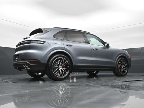 New 2026 Porsche Cayenne S AWD/4WD image 42