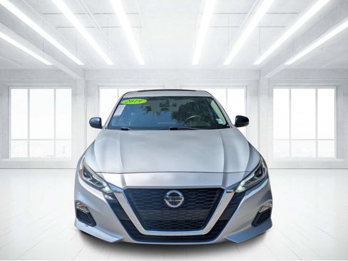 Used 2019 Nissan Altima 2.5 SR w/ SR Premium Package FWD image 8