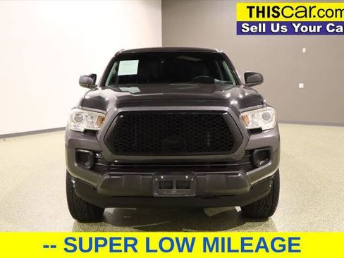 Used 2019 Toyota Tacoma SR w/ SR Convenience Package image 2