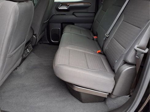 Used 2024 Chevrolet Silverado 1500 LT image 23