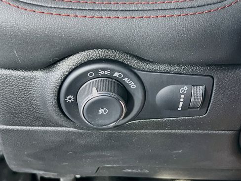 Used 2023 Dodge Durango R/T AWD/4WD image 10