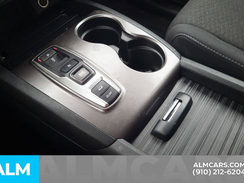 Used 2021 Honda Passport Sport image 12