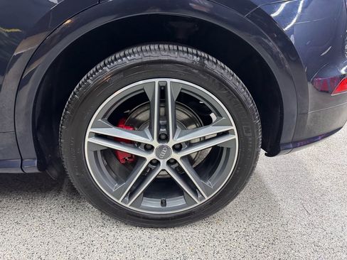 Used 2018 Audi SQ5 Premium Plus w/ S Sport Package image 39