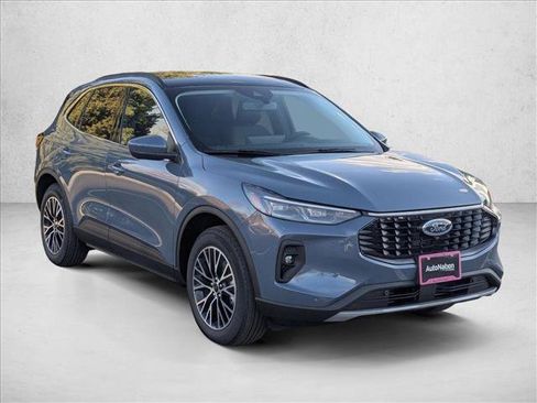 New 2026 Ford Escape SE w/ PHEV Premium Package image 7