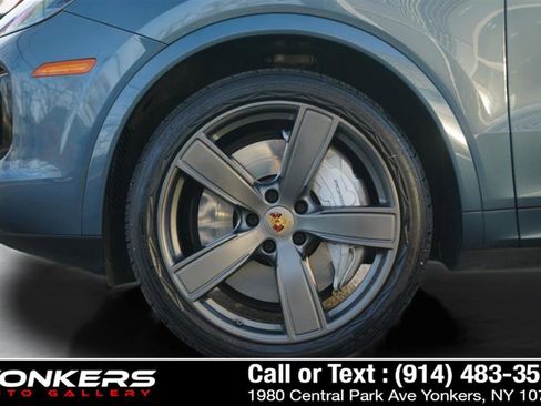 Used 2019 Porsche Cayenne Turbo image 65