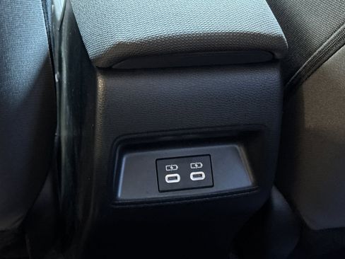 Certified 2023 Toyota Corolla LE image 17