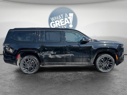 New 2026 Jeep Grand Wagoneer Summit AWD/4WD image 10