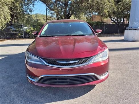 Used 2015 Chrysler 200 Limited FWD image 3