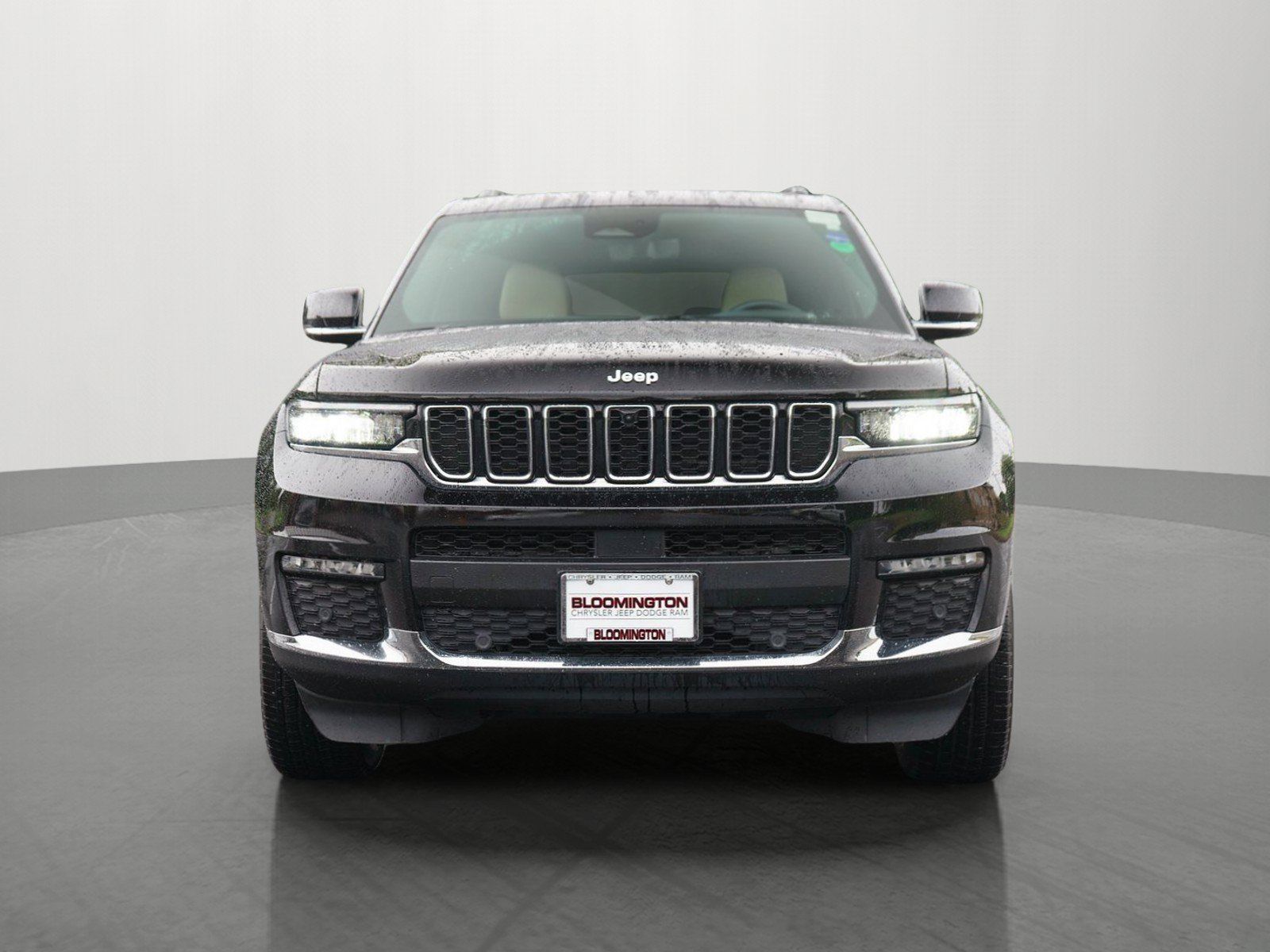 Used 2023 Jeep Grand Cherokee L Limited w/ Luxury Tech Group II AWD/4WD image 2