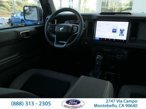 New 2025 Ford Bronco 4-Door image 27
