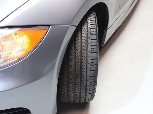 Used 2013 BMW 135i Coupe image 5