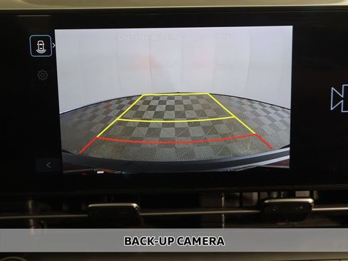 Used 2025 Hyundai Kona SE FWD image 5