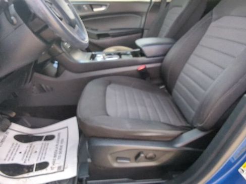 Used 2020 Ford Edge SE FWD image 10