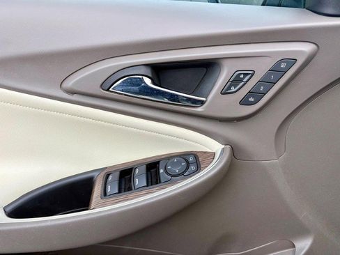 Used 2024 Chevrolet Malibu LT image 16