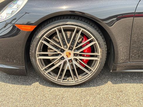 Certified 2019 Porsche 911 Turbo image 9