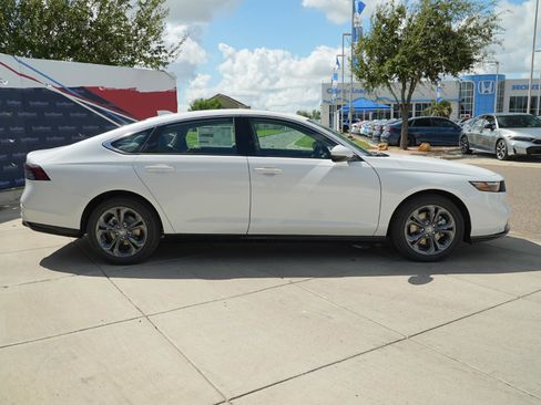 Used 2025 Honda Accord EX-L image 4