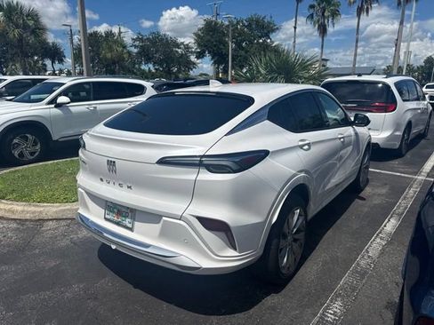 Used 2025 Buick Envista Avenir FWD image 4