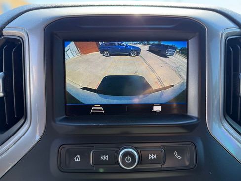 Used 2021 Chevrolet Silverado 2500 Custom w/ Custom Value Package AWD/4WD image 29