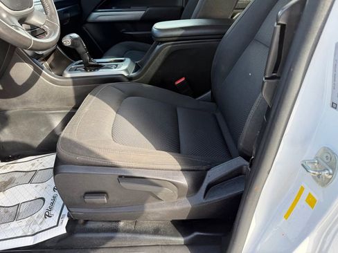 Used 2021 Chevrolet Colorado LT w/ Fleet Safety Package image 12