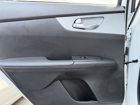 Certified 2024 Kia Forte LXS w/ LXS Technology Package image 22