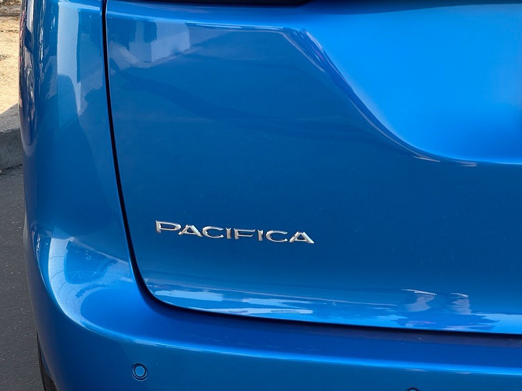 New 2027 Chrysler Pacifica Select FWD image 6
