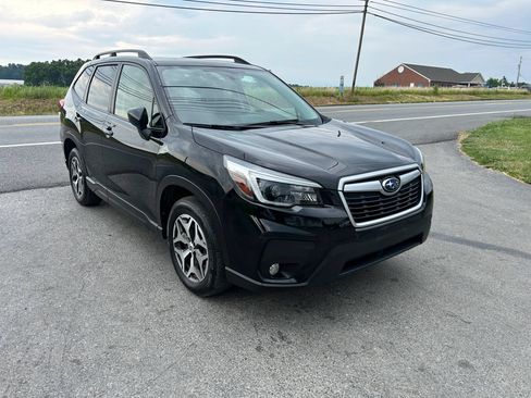 Used 2021 Subaru Forester Premium w/ Popular Package #1 AWD/4WD image 3